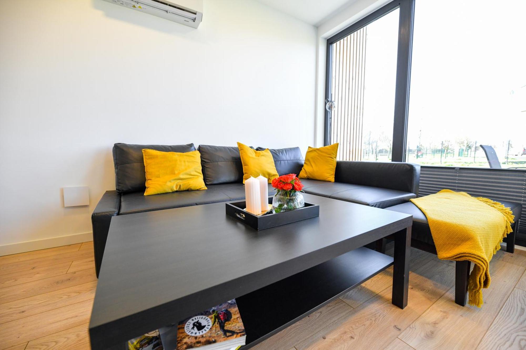 Black Villa زاتور المظهر الخارجي الصورة